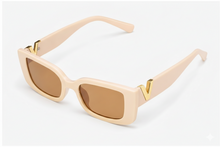 Retro Cat Eye Sunglasses for Women | UV400 Premium Fashion Eyewear | Luxury V Temple Frame